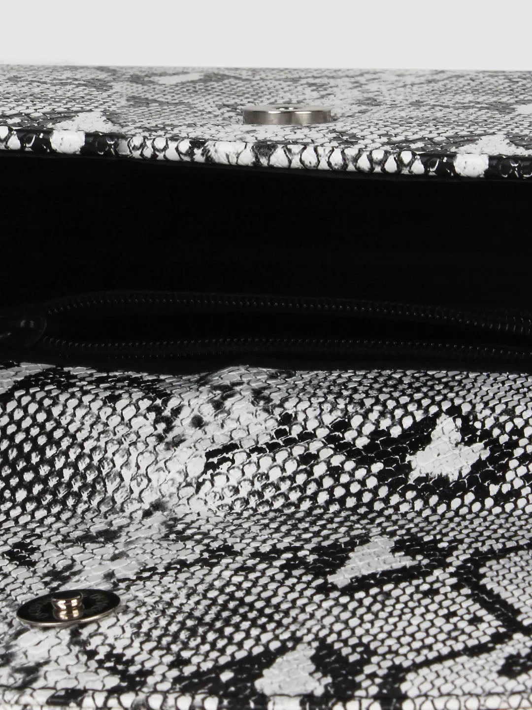 B&W Snake Clutch