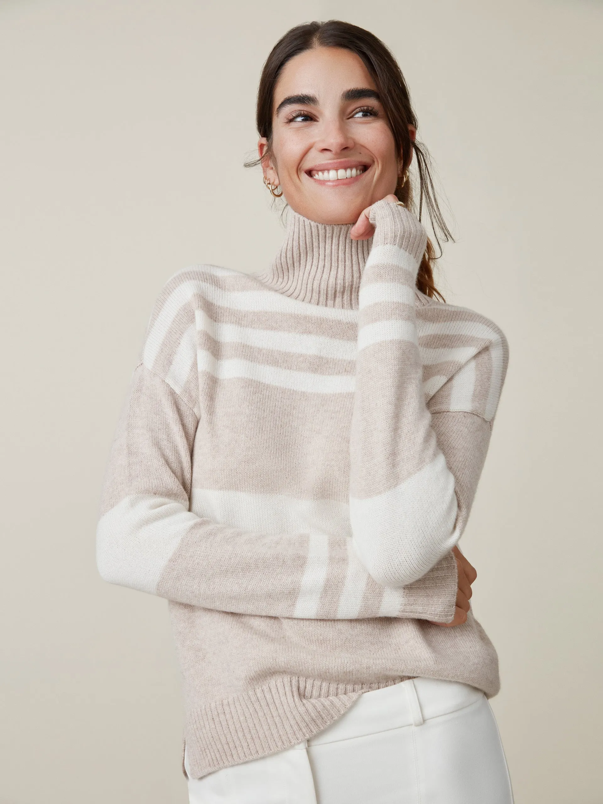 Clara Cashmere Turtleneck in Stripe