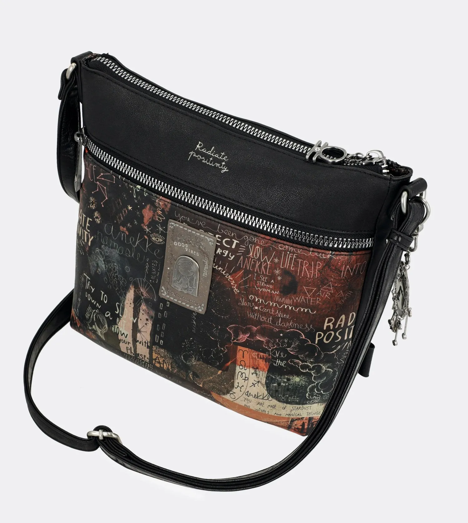 Delightful spirit crossbody bag