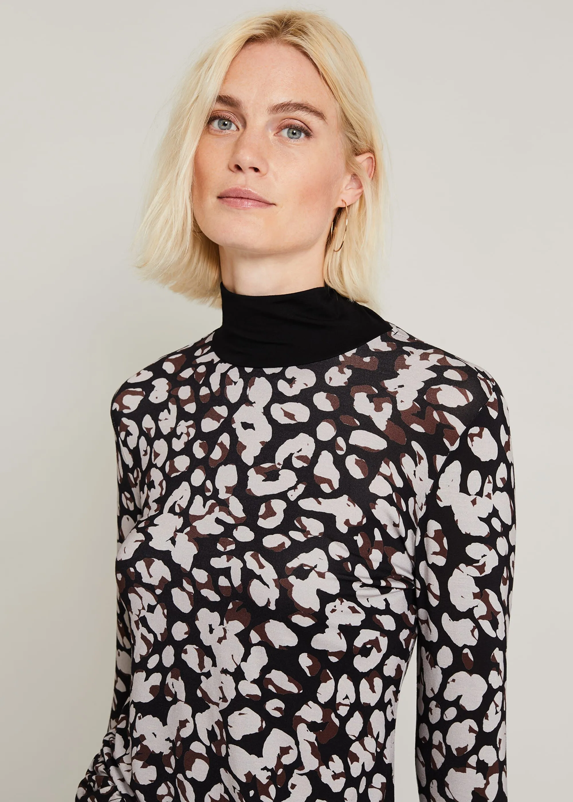 Lina Print Turtleneck Top