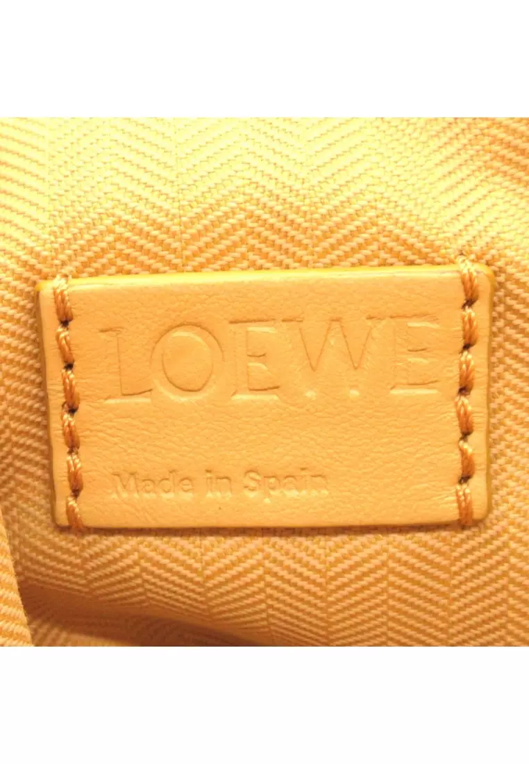 LOEWE Pre-loved LOEWE flamenco clutch Medium Shoulder bag Shoulder bag leather Brown Camel hair