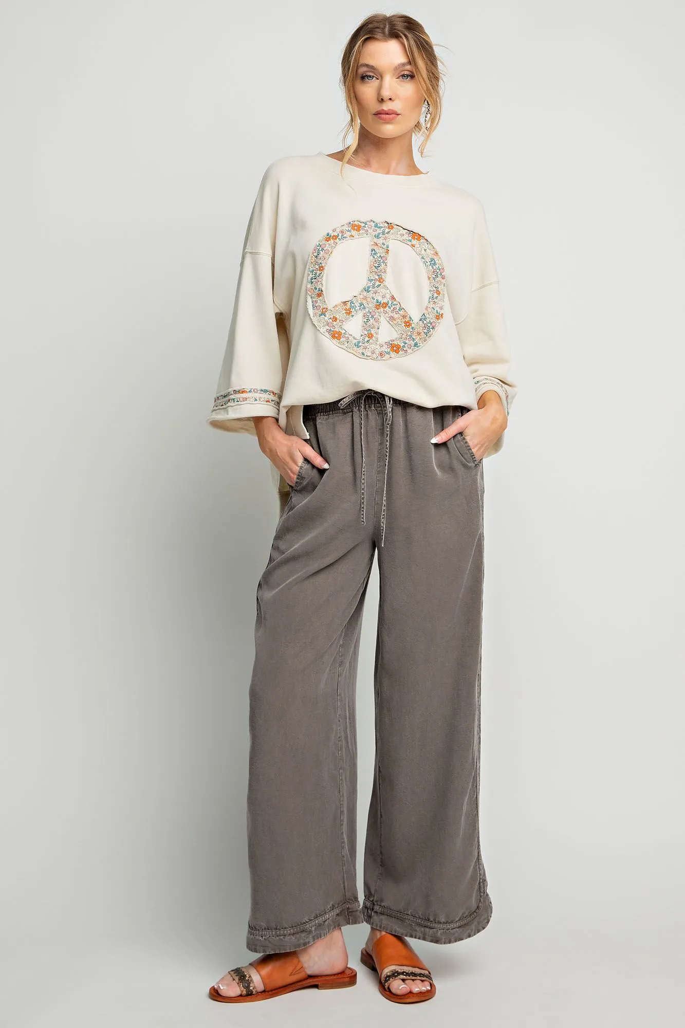 Mineral Washed Terry Floral Peace Sign Pullover Top