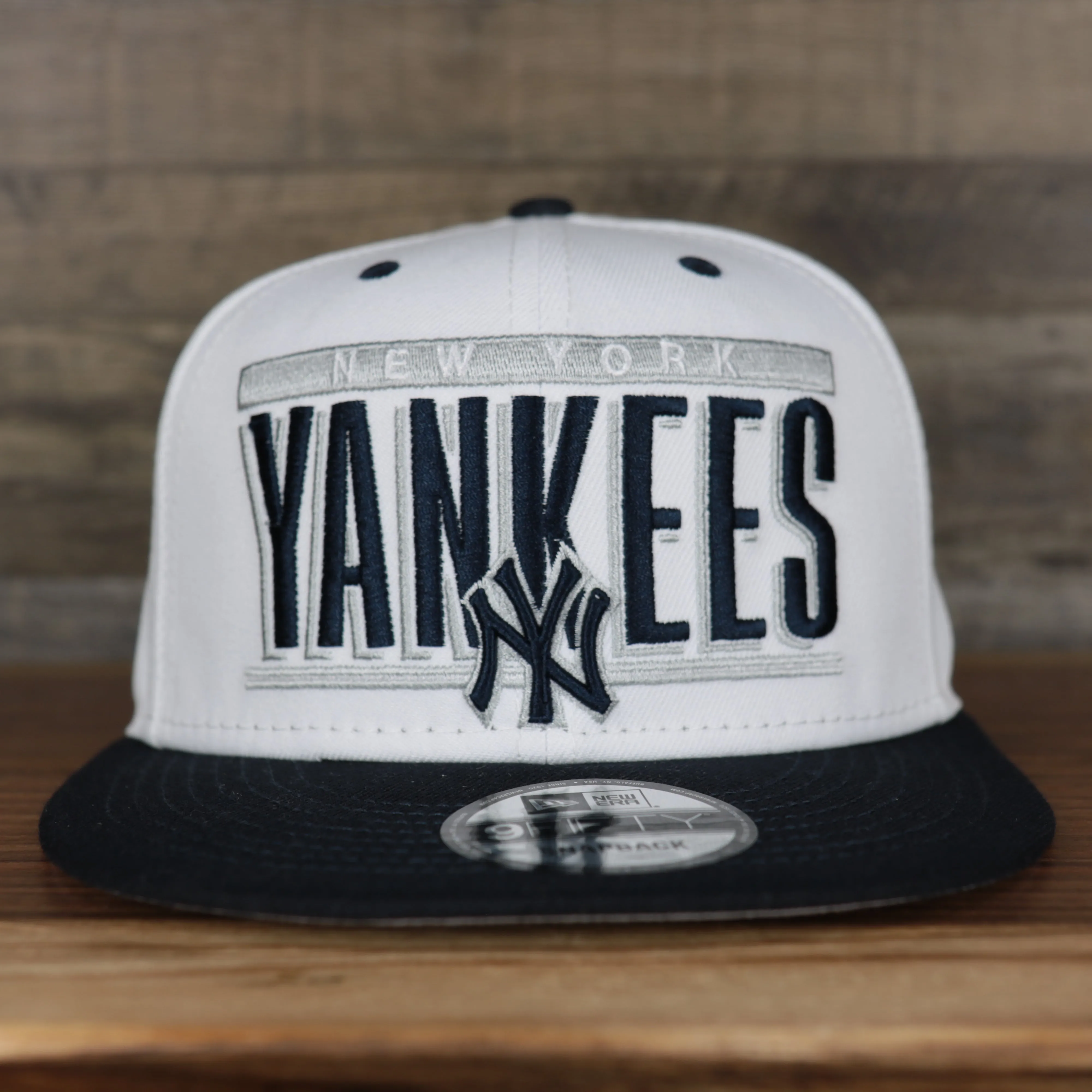 New York Yankees Retro 9Fifty Grey Bottom Snapback | White