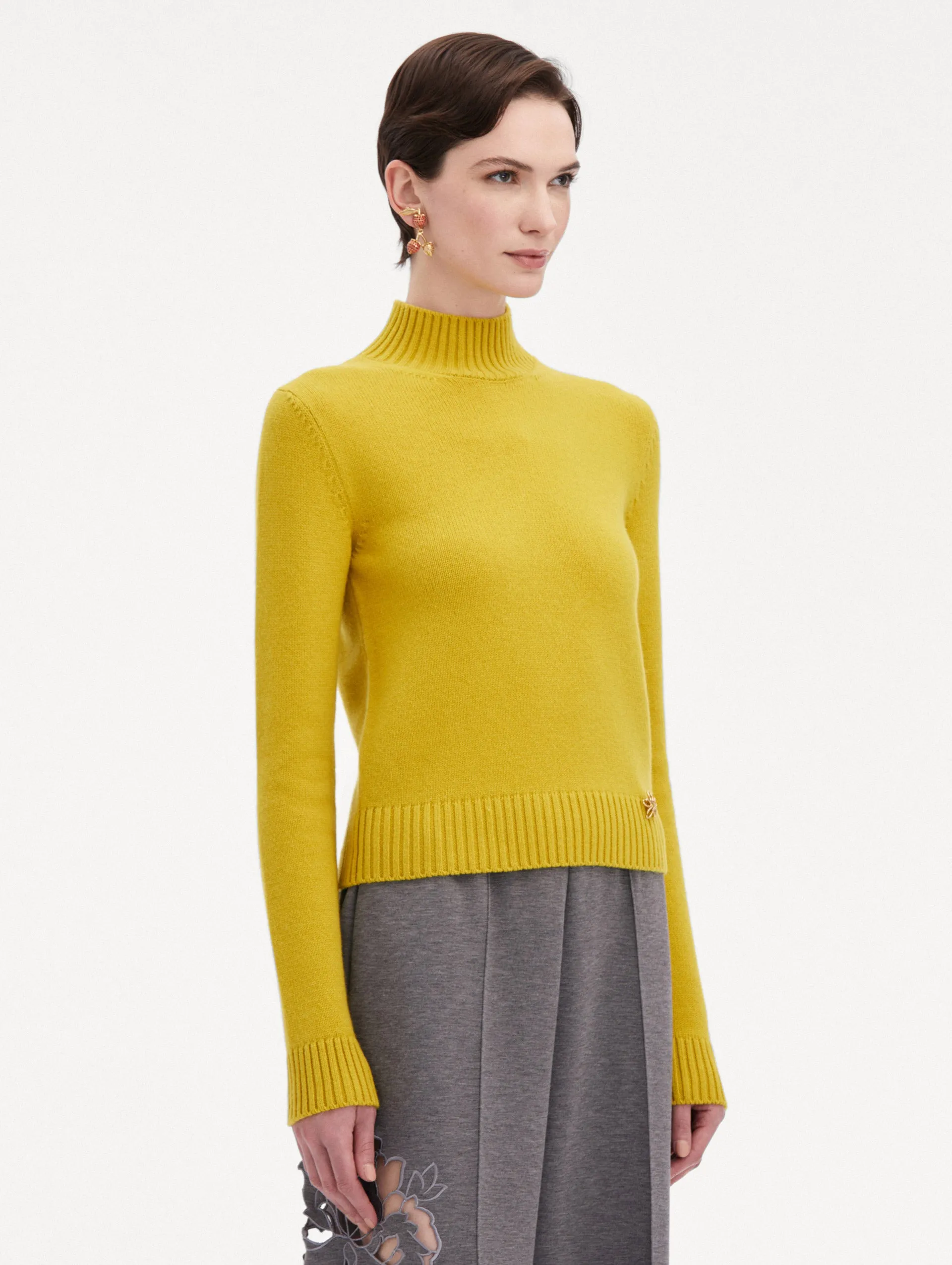 O Flower Mock Neck Cashmere Pullover