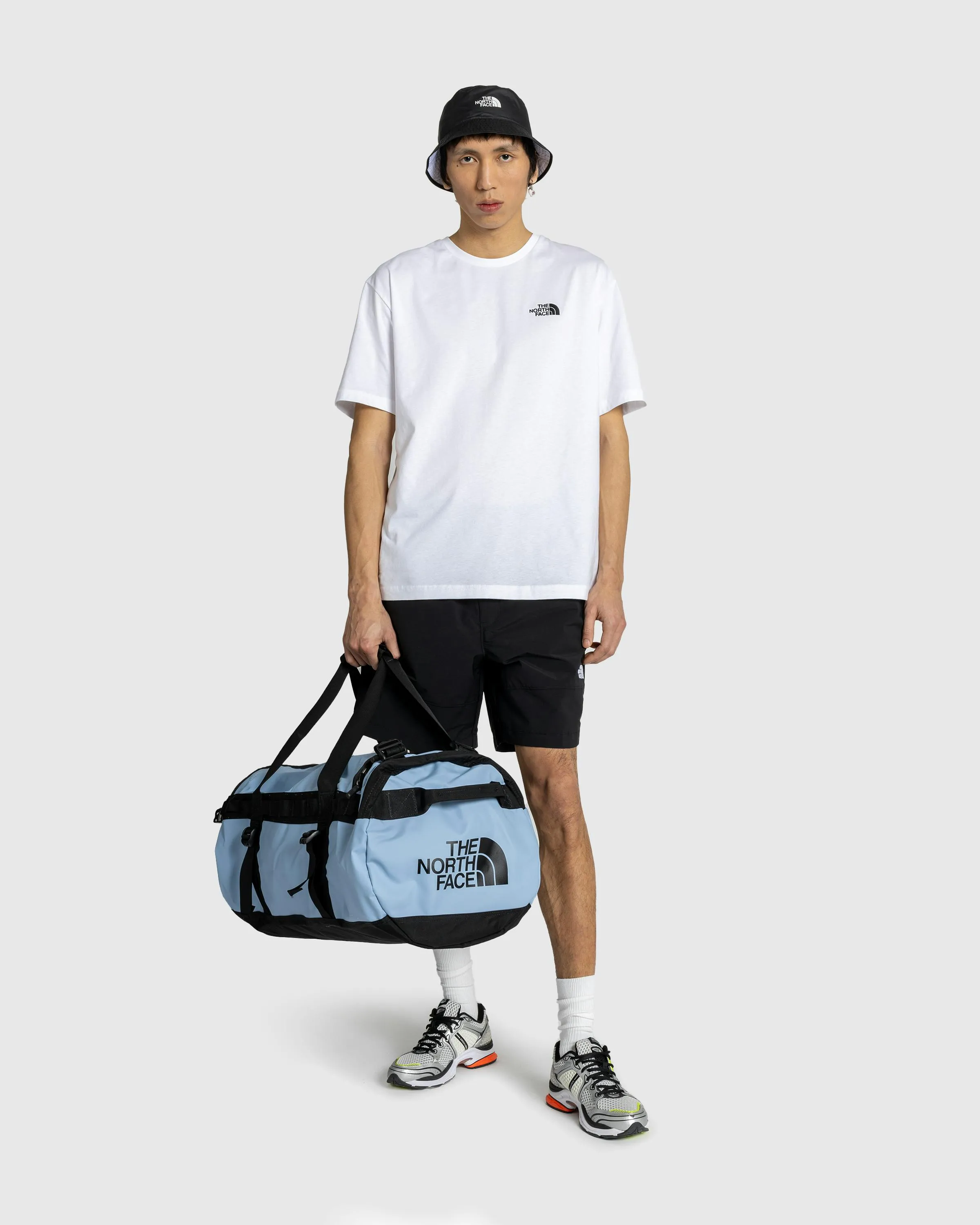 The North Face – Base Camp Duffel M Steel Blue/TNF Black | Highsnobiety Shop